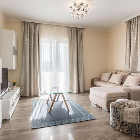 Beautiful Home In Privlaka With Wifi Zewnętrze zdjęcie