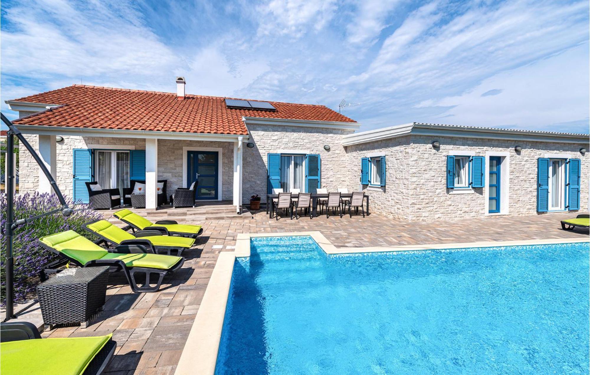 Beautiful Home In Privlaka With Wifi Zewnętrze zdjęcie