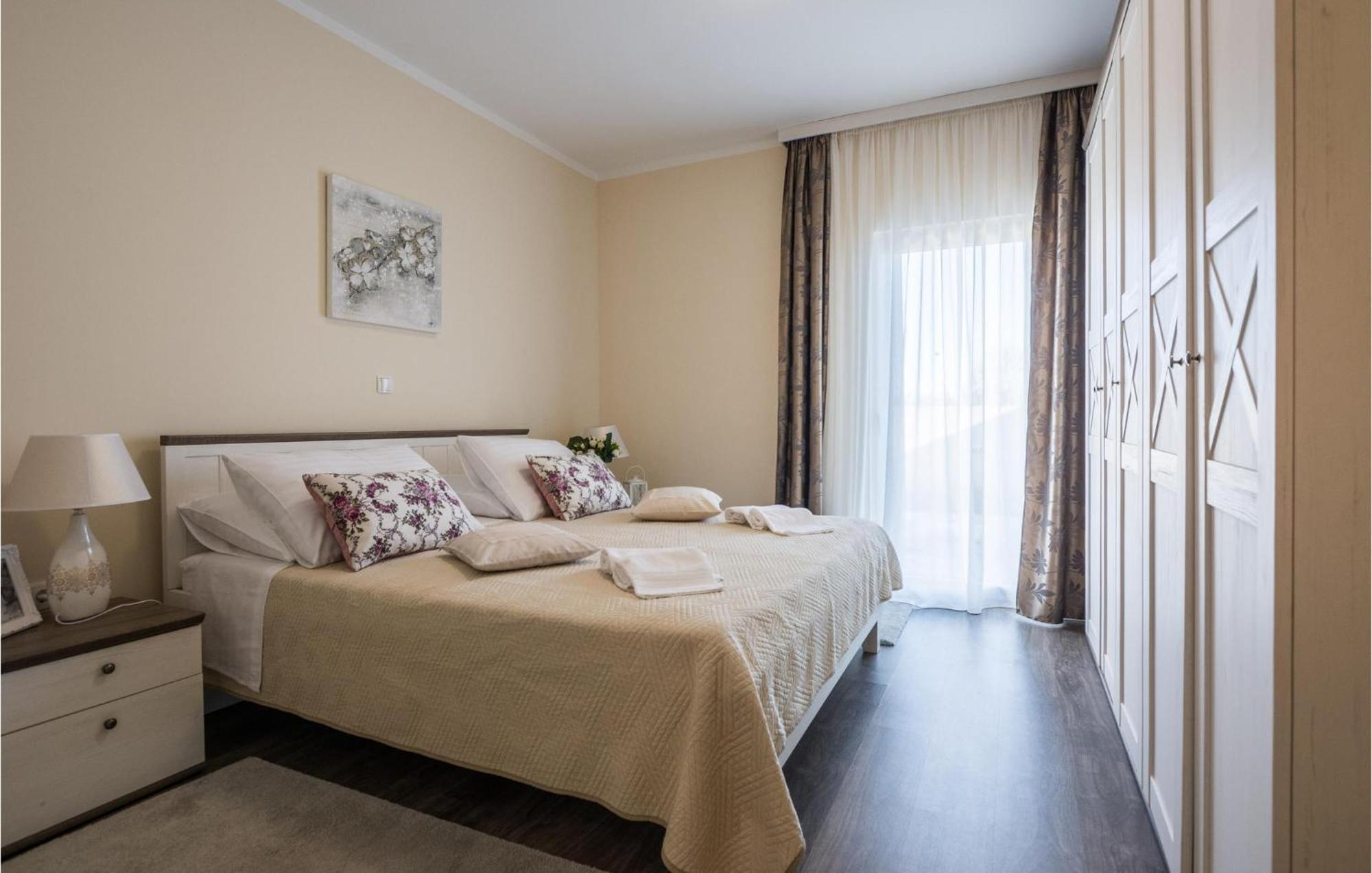 Beautiful Home In Privlaka With Wifi Zewnętrze zdjęcie